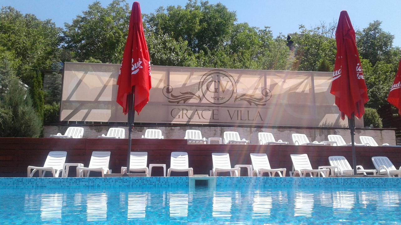 Grace Villa Codru 外观 照片
