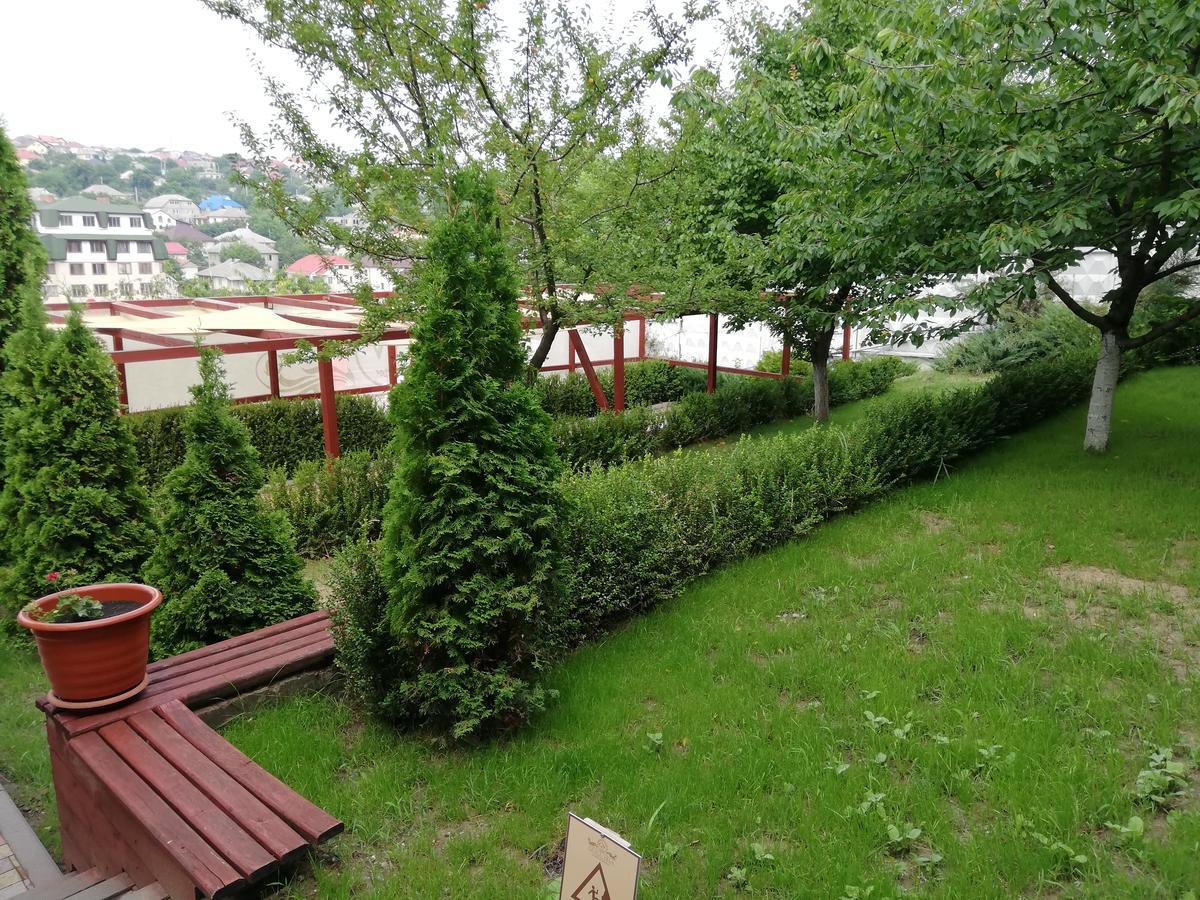 Grace Villa Codru 外观 照片