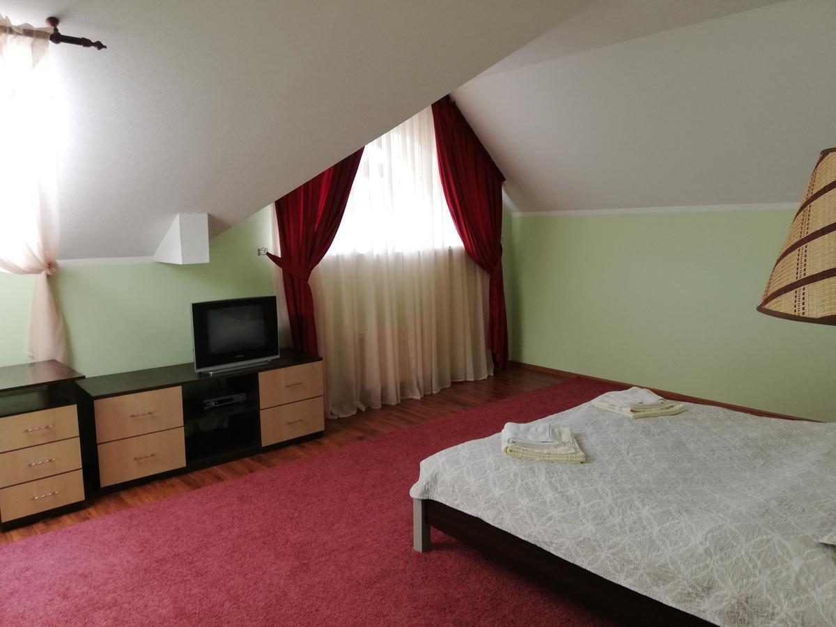 Grace Villa Codru 外观 照片