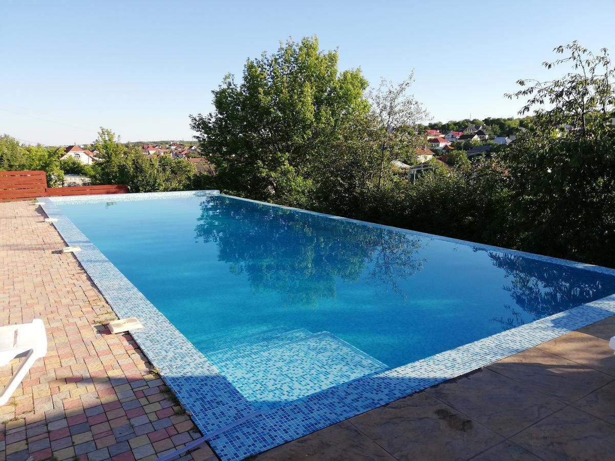 Grace Villa Codru 外观 照片
